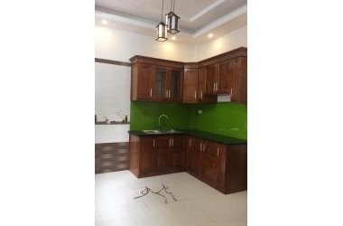 Bán nhà Hoàng Mai, 35m2 x 2.4 tỷ. LH: 0912519472